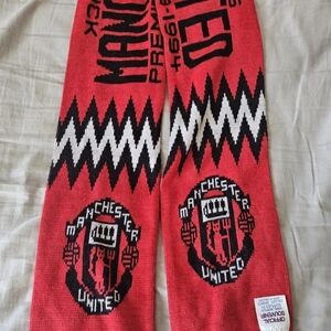 RARE MANCHESTER UNITED Premiership WINNERS 1993- 1994 FOOTBALL CLUB M.U.F.C SCAR